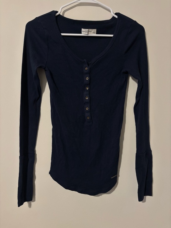 Abercrombie & Fitch Tops - Abercrombie & Fitch Navy Y2K Bella Swan Ribbed Henley Long-Sleeve Top Size Small
